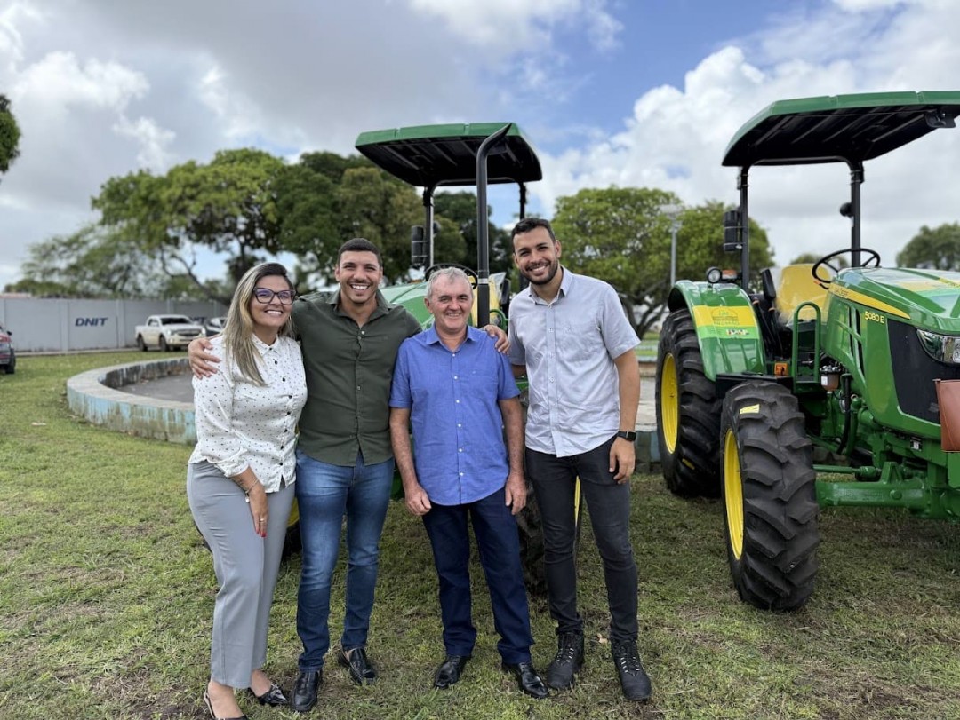 Agricultura de Malhador é fortalecida com a conquista de mais um trator
