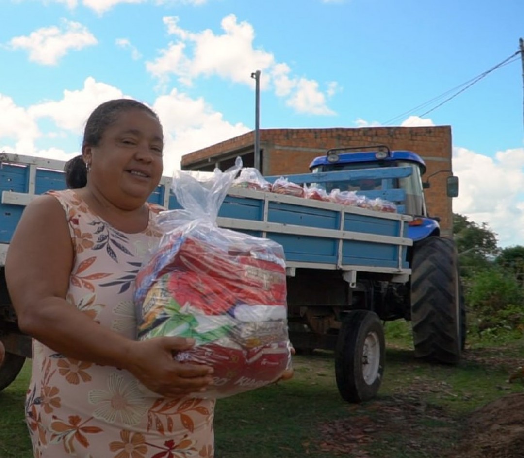 Programa “Alimenta Malhador”, leva esperança as famílias malhadorense em situação de vulnerabilidade